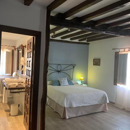 El Jardin Del Laurel Hotel Candelario Exterior photo