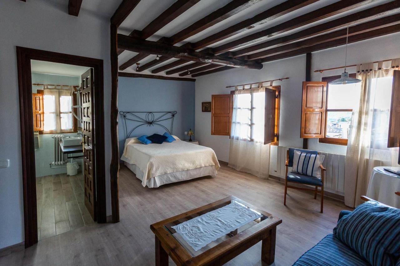 El Jardin Del Laurel Hotel Candelario Room photo